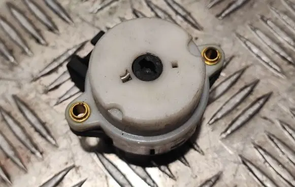 Volvo XC90 Ignition lock contact 8645228