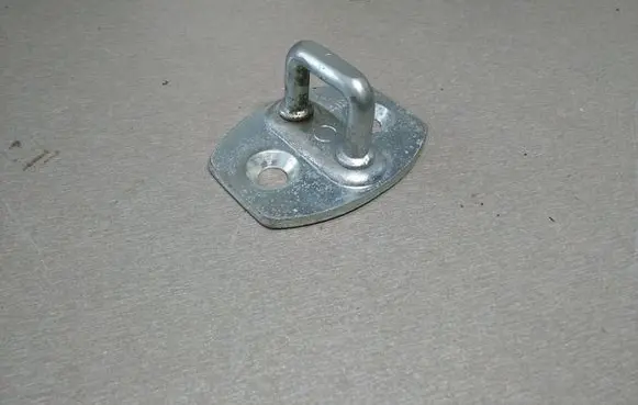 Toyota Corolla Verso AR10 Front door lock loop/hook striker 