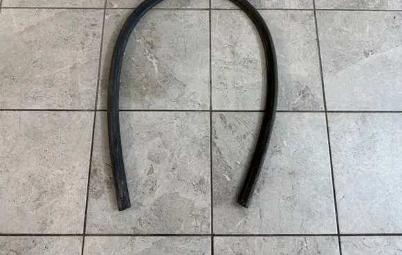 Volkswagen Amarok Engine compartment rubber 
