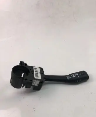 Volkswagen PASSAT B5 Indicator stalk 8L0953513M
