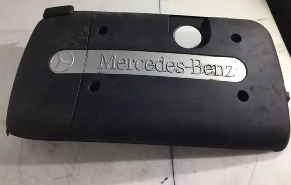 Mercedes-Benz C W203 Engine cover (trim) A6110101067