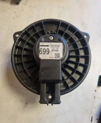 Toyota RAV 4 (XA20) Heater fan/blower 8710342060