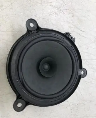 Mazda 3 III Rear door speaker BHP166960