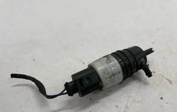 Mercedes-Benz E W213 Windscreen/windshield washer pump A0998660121
