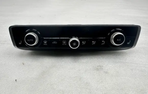 Audi RS3 Climate control unit 8V0820043 8V0820043D