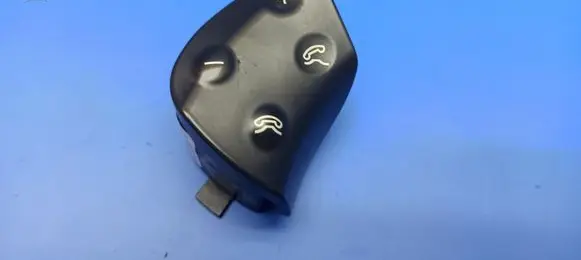 Mercedes-Benz C W203 Steering wheel buttons/switches A2038216651