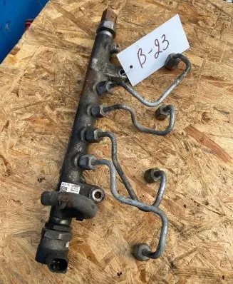 Volkswagen PASSAT CC Fuel main line pipe 03L089C 0139121