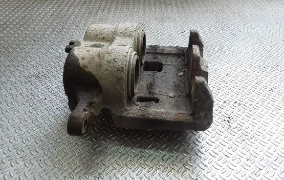 Nissan X-Trail T30 Front brake caliper