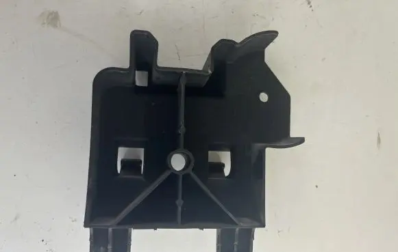Jeep Grand Cherokee Front bumper mounting bracket M161090B 14523AB