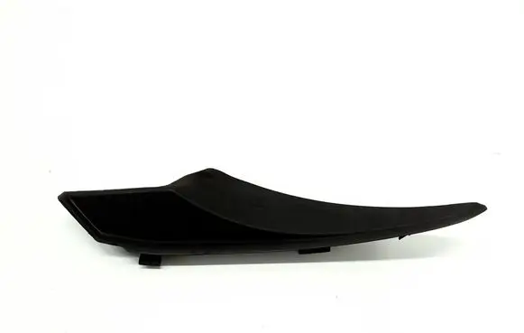 Fender trim (molding)