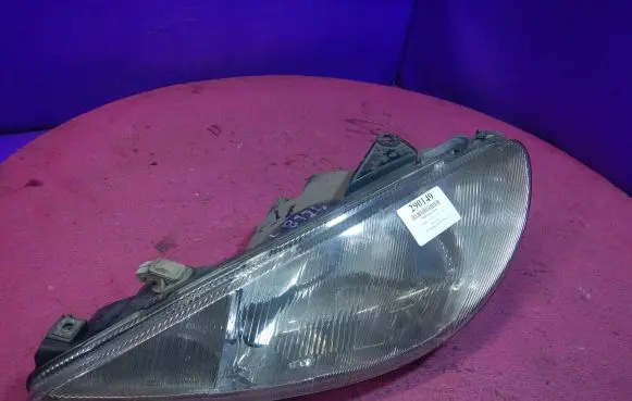 Peugeot 206 Headlight/headlamp 9640559580