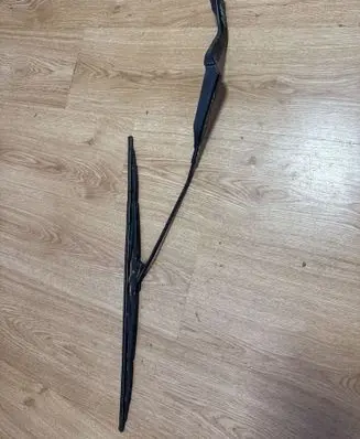 Citroen Xantia Front wiper blade arm