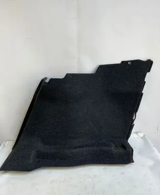 BMW 5 E60 E61 Trunk/boot side trim panel 7024858