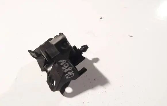 Audi A6 S6 C6 4F Engine bonnet (hood) release handle 4f1823633b
