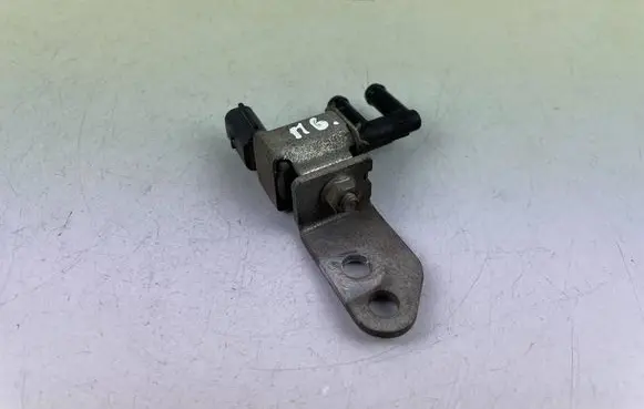 Subaru Forester SG Turbo solenoid valve K5T48478