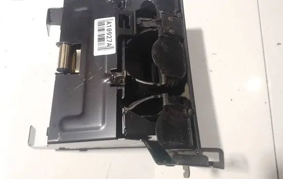 Honda FR-V Glove box