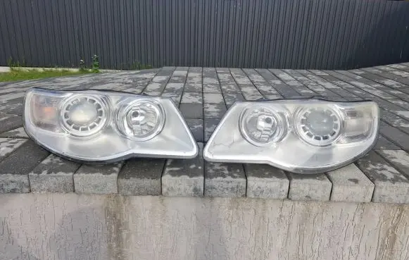 Volkswagen Touareg I Headlight/headlamp