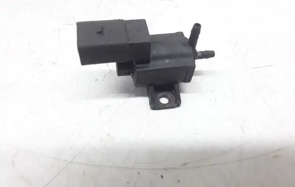 Volkswagen Phaeton Turbo solenoid valve 037906283D