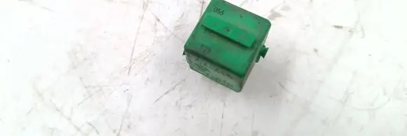 BMW 5 E34 Other relay 8353447 6136 V23134N52X171