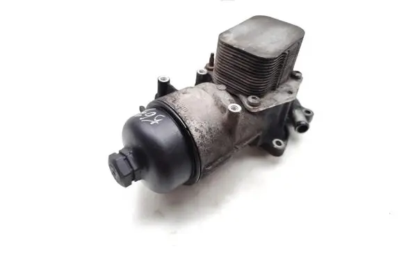 Oil filter mounting bracket