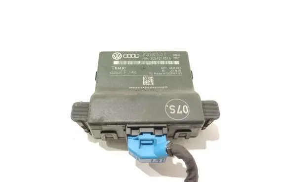 Volkswagen Golf V Gateway control module 1K0907530C