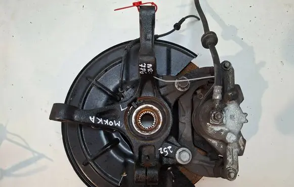 Opel Mokka X Front wheel hub spindle knuckle S27647776