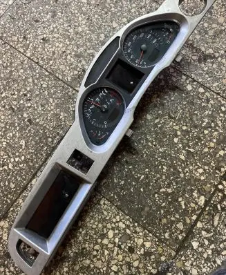 Audi A6 S6 C6 4F Speedometer (instrument cluster) 4F0910900C 4F0920750R