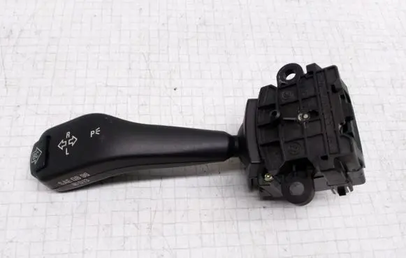 BMW 5 E39 Indicator stalk 8363668K 01104010