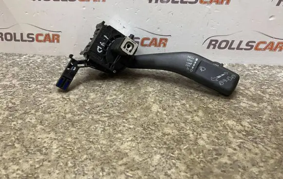 Volkswagen Caddy Wiper control stalk 1K0953519H CZK03 01203514