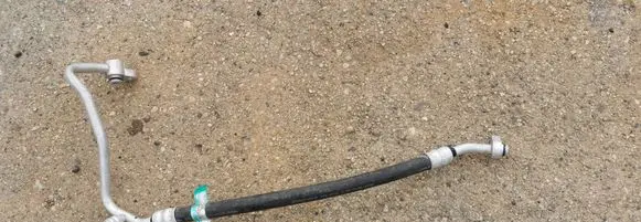 Suzuki Swift II Air conditioning (A/C) pipe/hose 95720-68L00