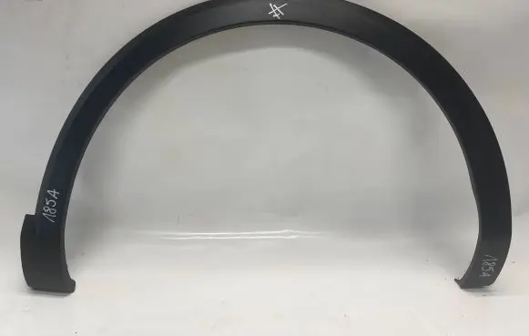 Front arch trim