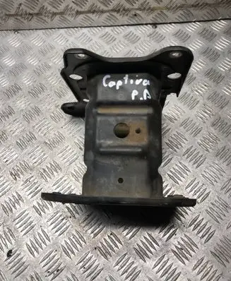 Chevrolet Captiva Front bumper shock/impact absorber 