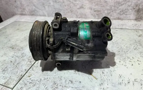 Opel Signum Air conditioning (A/C) compressor (pump) 13140505