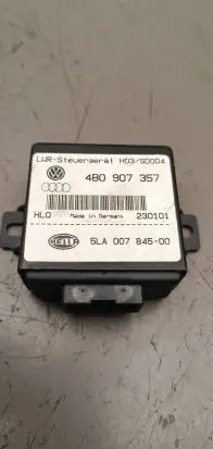 Audi A4 S4 B5 8D Other relay 4B0907357 5LA00784500