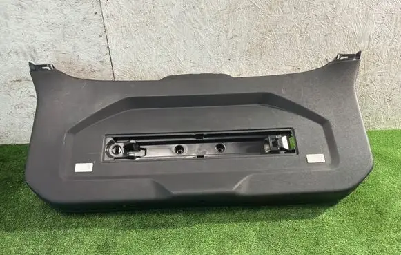 BMW 3 G20 G21 Tailgate trim 8738527 5054410