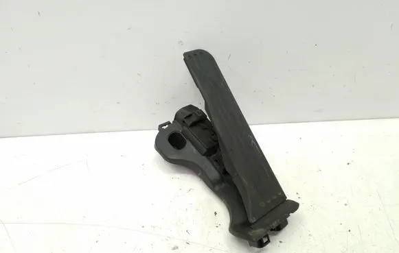 Volkswagen Jetta VI Accelerator throttle pedal 1K1723503AR