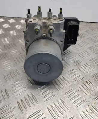 Infiniti Q70 Y51 ABS Pump 476603GN1A 1330002250