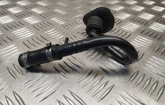 Audi A4 S4 B5 8D Vacuum line/pipe/hose 8D0611743B 4D0611813A