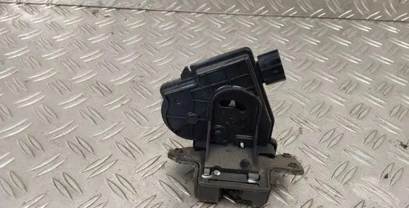 Tailgate/trunk/boot lock/catch/latch