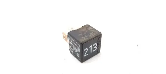 Volkswagen PASSAT B5 Other relay 443951253J