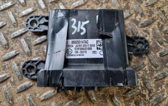 Dodge Challenger Gateway control module 068293147AC