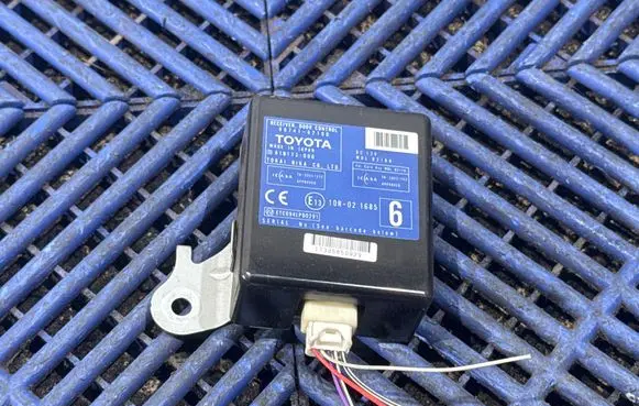 Toyota Prius (XW20) Door control unit/module 8974147100 61B173000 TA2004312