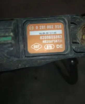 Renault Koleos I Air pressure sensor 8200685363 0281002958 H8200758731