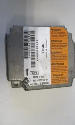 Mercedes-Benz E W210 Airbag control unit/module 0028203226