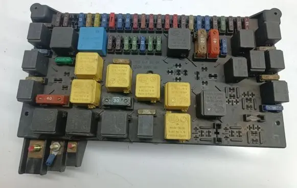Mercedes-Benz ML W163 Fuse module 1635450005 08200100