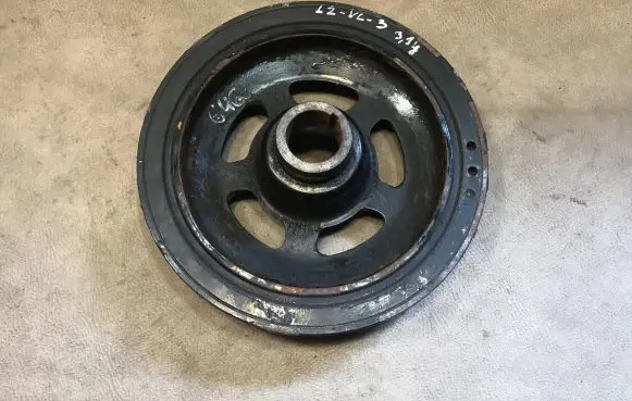 Mercedes-Benz E W211 Crankshaft pulley