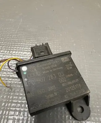 Audi Q7 4L Tire pressure sensor 4F0907283 0533004012 20125178