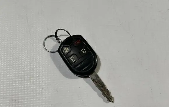 Ford Mustang V Ignition key/card KLUCZMUST2010