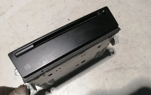 Nissan Almera Tino CD/DVD changer 28185BN810