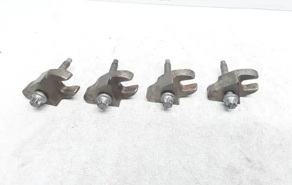 Volvo V40 Fuel Injector clamp holder